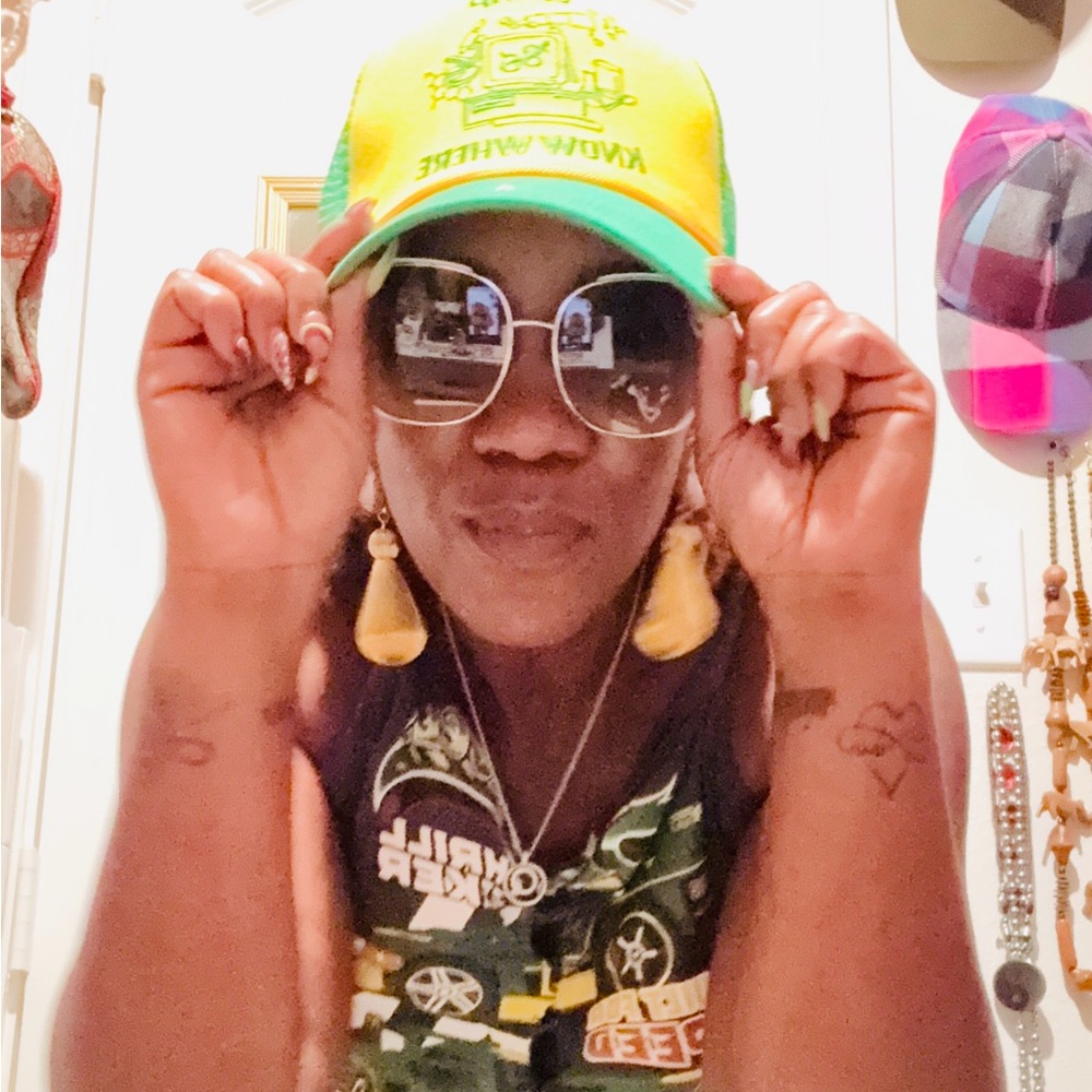 Meet your Posher, Purdeethriftique